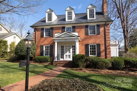 1217 Belgrave Pl, Charlotte, NC 28203