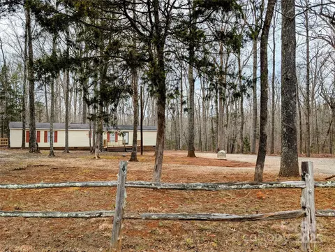 9404 Mini Ranch Rd, Waxhaw, NC 28173