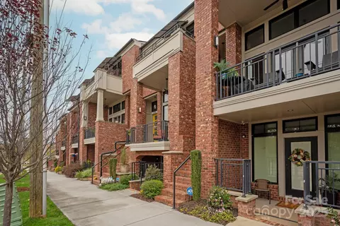 2731 N Brevard St, Charlotte, NC 28205