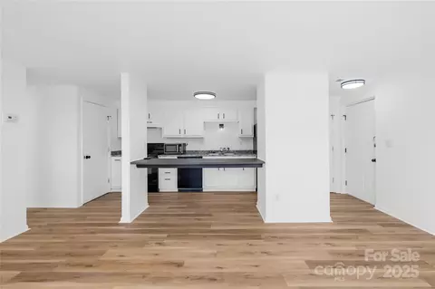 1641 Arlyn A Cir #A, Charlotte, NC 28213