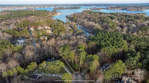 Ash Hollow Lane, Denver, NC 28037