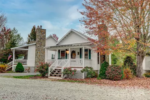 46 Fish Camp Cir, Newland, NC 28657