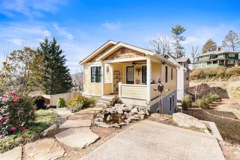 6 Houston St, Asheville, NC 28801