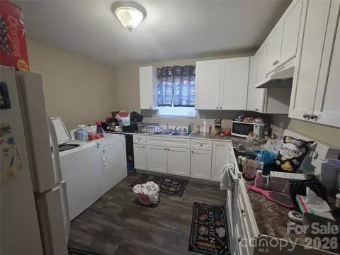 1021 E Airline Ave, Gastonia, NC 28054