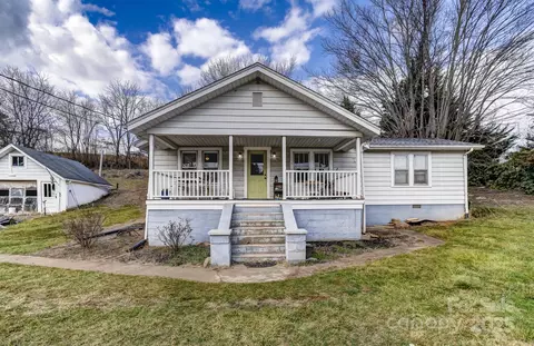 110 Country View Dr, Canton, NC 28716