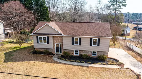 26 Colonial Ave, Granite Falls, NC 28630