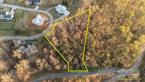 Eagles Eye 3 Drive #3, Hendersonville, NC 28792