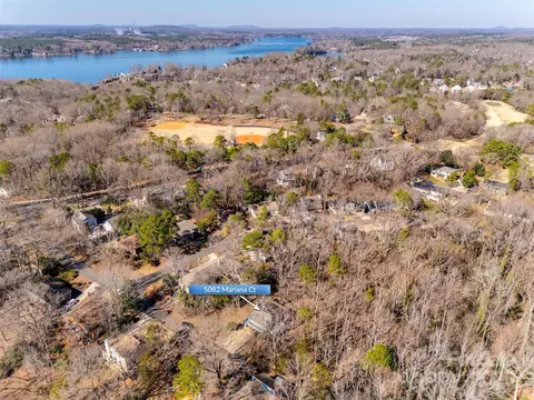 View/Area - 5082 Mariana Ct, Tega Cay, SC 29708 photo 3 of 6
