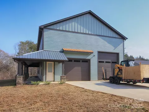 3528 Thunder Rd, Maiden, NC 28650