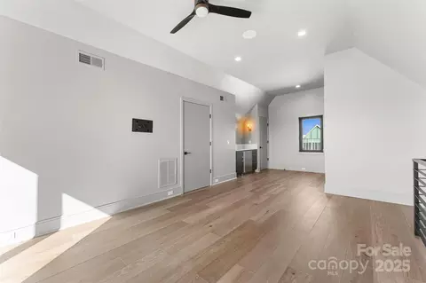 61 E Jordan St, Brevard, NC 28712 photo 39