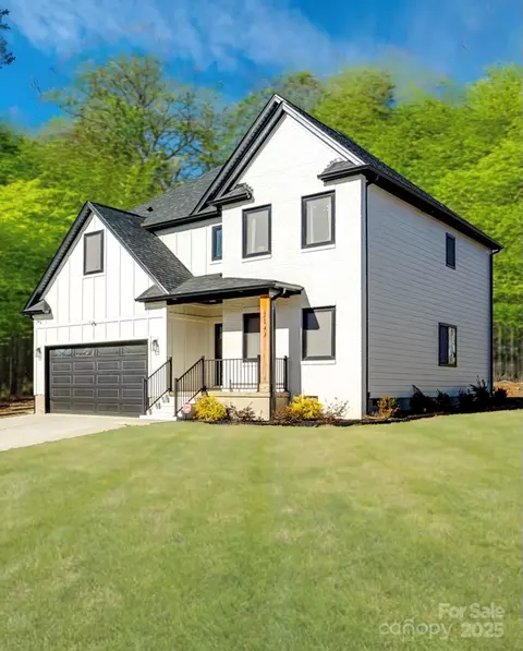 2143 Country Club Rd, Lincolnton, NC 28092
