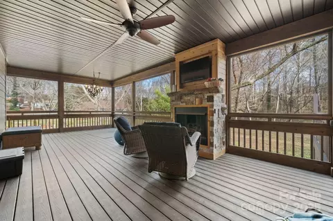 Exterior - 406 Third Ne Ave NE, Conover, NC 28613 photo 9 of 9