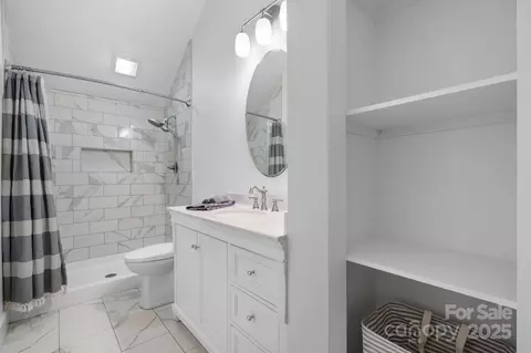 Bath - 406 Third Ne Ave NE, Conover, NC 28613 photo 6 of 6