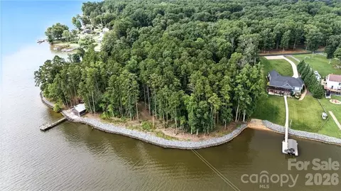 245 Sailors Rest Dr, Lexington, NC 27292