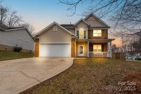 7500 Grabill Dr, Charlotte, NC 28269