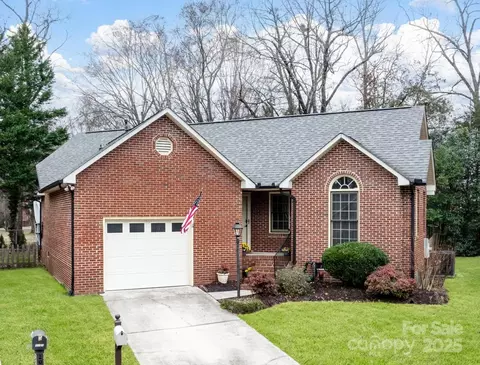 255 Morrow Ne Ct NE, Concord, NC 28025