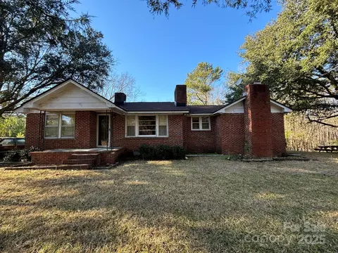 3694 Nc Highway 109 S Hwy S, Mount Gilead, NC 27306