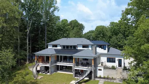 180 Willow Point Rd, Troutman, NC 28166