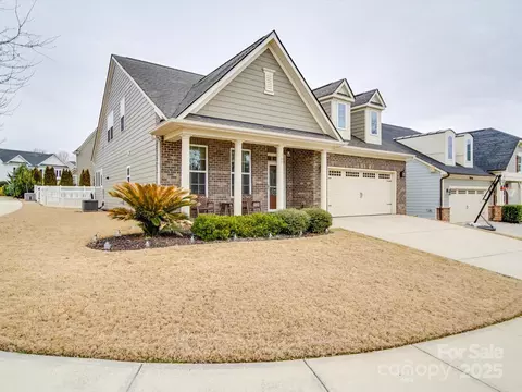 105 Blossom Ridge Dr, Mooresville, NC 28117