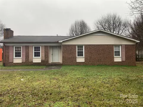 3003 Winston Nw Dr NW, Concord, NC 28027