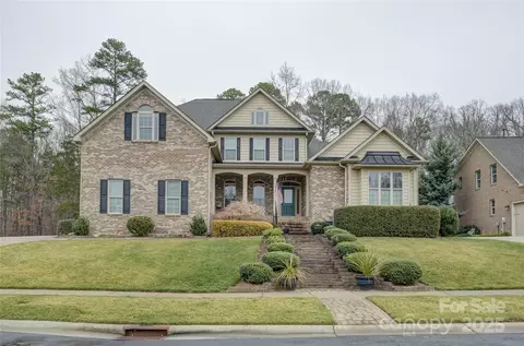 5002 Stonehill Ln, Matthews, NC 28104