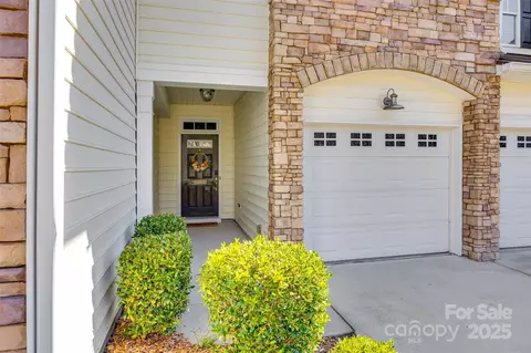 510 Pine Links Dr, Tega Cay, SC 29708 photo 2