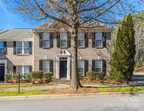19249 Lake Norman Cove Dr, Cornelius, NC 28031