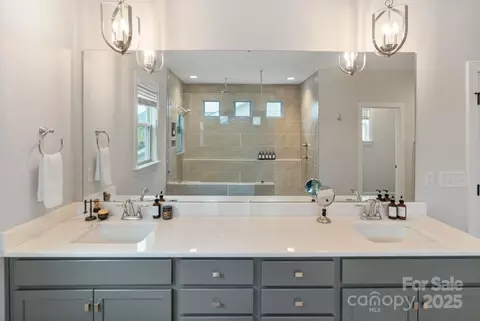 Bath - 4159 Millstream Rd, Denver, NC 28037 photo 4 of 5