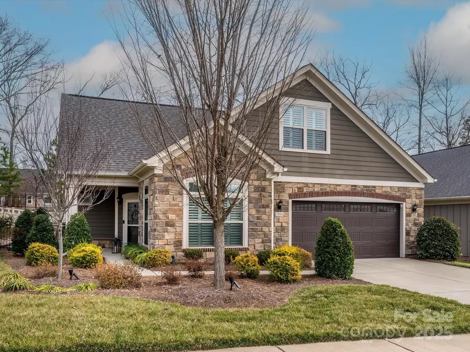 Exterior - 2006 Wesley Landing Rd, Waxhaw, NC 28173 photo 1 of 6
