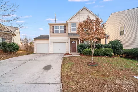 8007 Shadbrush Ct, Charlotte, NC 28215