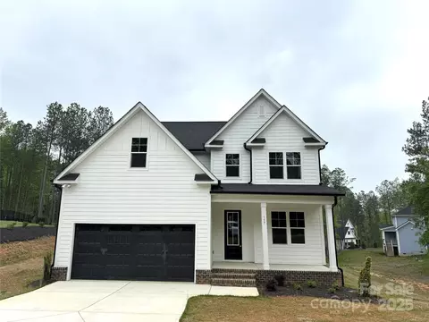 157 Powder Spring Dr, Statesville, NC 28677