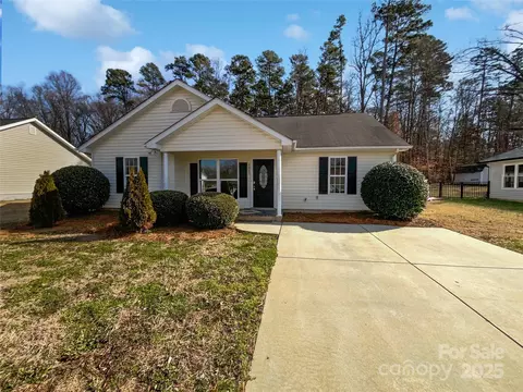 2625 Westerwood Village Dr, Charlotte, NC 28214