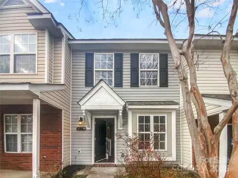 16837 Greenlawn Hills Ct, Charlotte, NC 28213