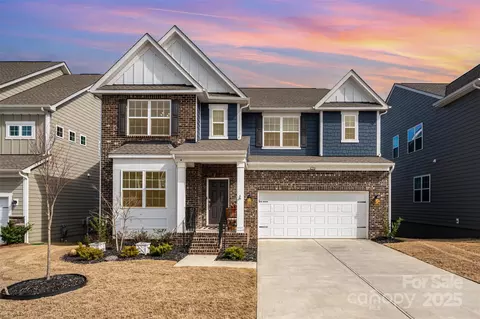 1051 Lookout Shoals Dr, Fort Mill, SC 29715