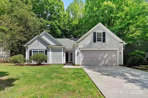 8413 Belstead Brook Ct, Charlotte, NC 28216