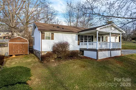 222 Chapman Drive Ext, Asheville, NC 28805