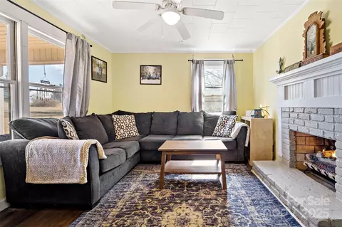 Living - 2077 Pearidge Rd, Bostic, NC 28018 photo 2 of 2