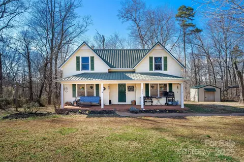 2077 Pearidge Rd, Bostic, NC 28018