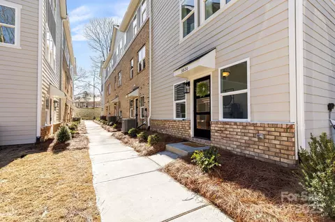 3820 Odom Way, Charlotte, NC 28208
