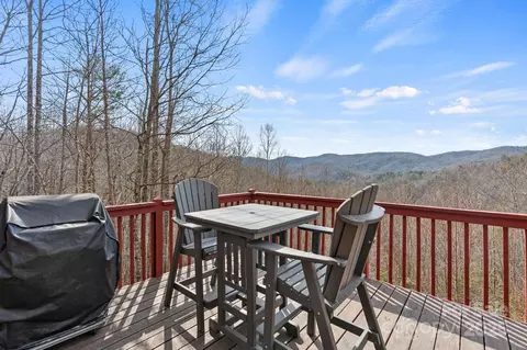 Exterior - 1610 Deer Run, Purlear, NC 28665 photo 2 of 10