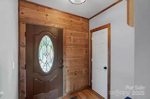 Entry Way - 1610 Deer Run, Purlear, NC 28665 photo 1 of 1