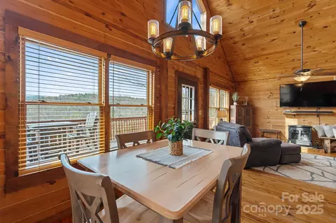Dining - 1610 Deer Run, Purlear, NC 28665 photo 2 of 2