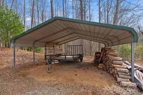 Exterior - 1610 Deer Run, Purlear, NC 28665 photo 8 of 10