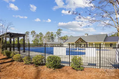 Exterior - 818 Altamonte Dr, Clover, SC 29710 photo 3 of 4