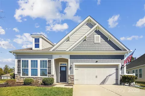 818 Altamonte Dr, Clover, SC 29710