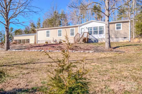 76 Kiwassa Ln, Hendersonville, NC 28792