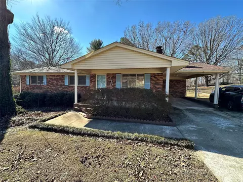 4724 Jamee Dr, Gastonia, NC 28056
