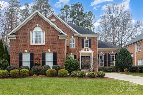 18601 Dembridge Dr, Davidson, NC 28036 photo 2