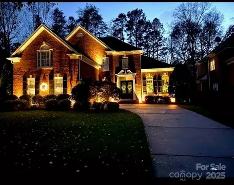 18601 Dembridge Dr, Davidson, NC 28036 photo 4