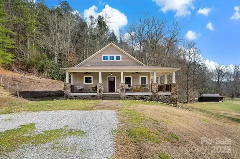 192 Mountain View Rd, Marion, NC 28752